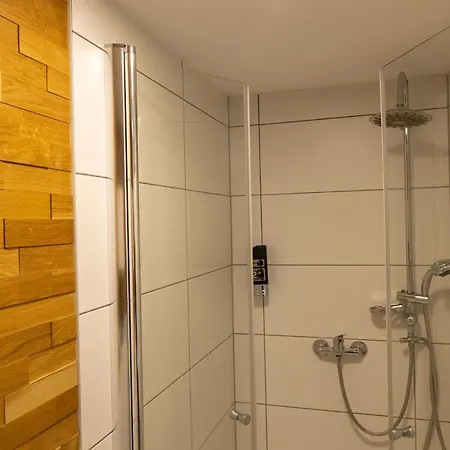 Post Mit Klimaanlage 3* נקרסולם
